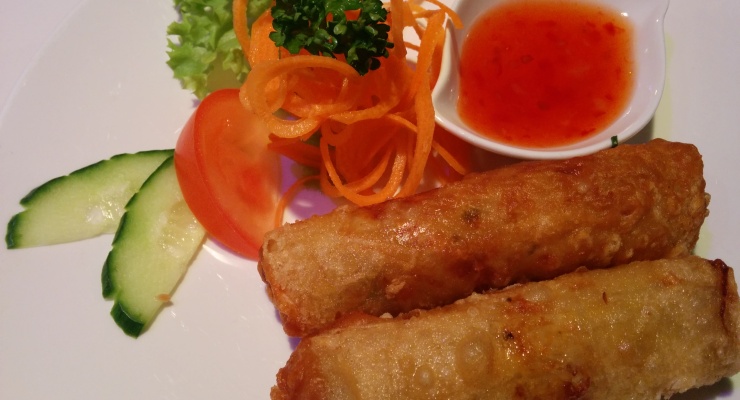 Vietnamesische Frühlingsrollen mit Gemüse