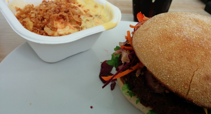 Cheese Burger & Cole Slaw